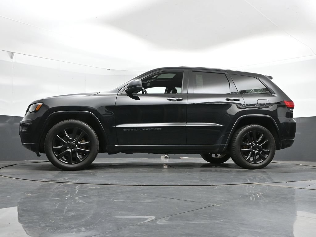 Used 2021 Jeep Grand Cherokee Laredo X AWD/4WD image 47