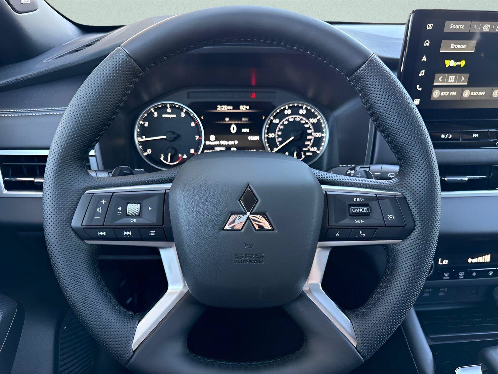 New 2026 Mitsubishi Outlander LE FWD image 16