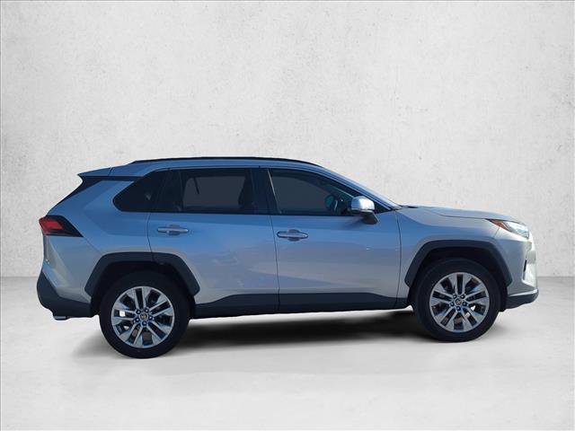 Used 2023 Toyota RAV4 XLE Premium FWD image 4