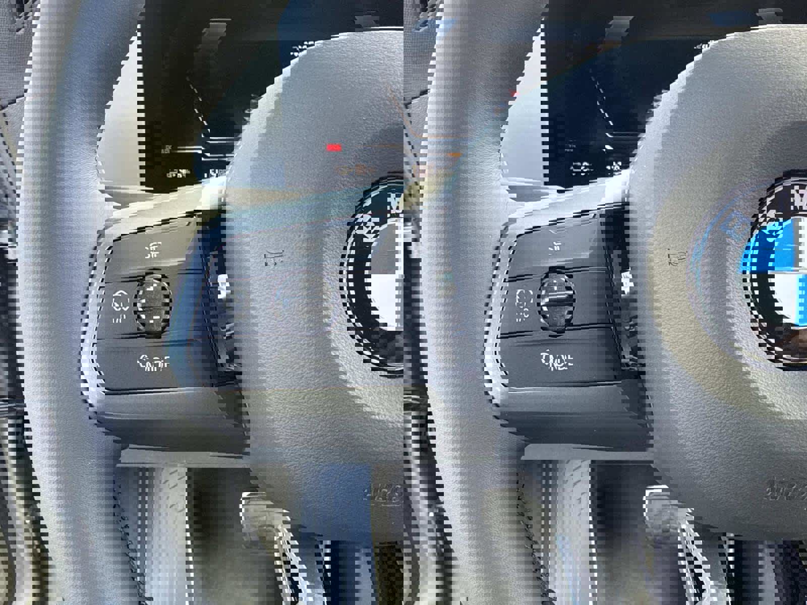 New 2026 BMW iX xDrive60 w/ M Sport Package image 22