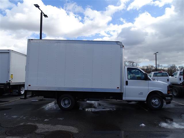 New 2024 Chevrolet Express 4500 w/ Power Convenience Package image 2