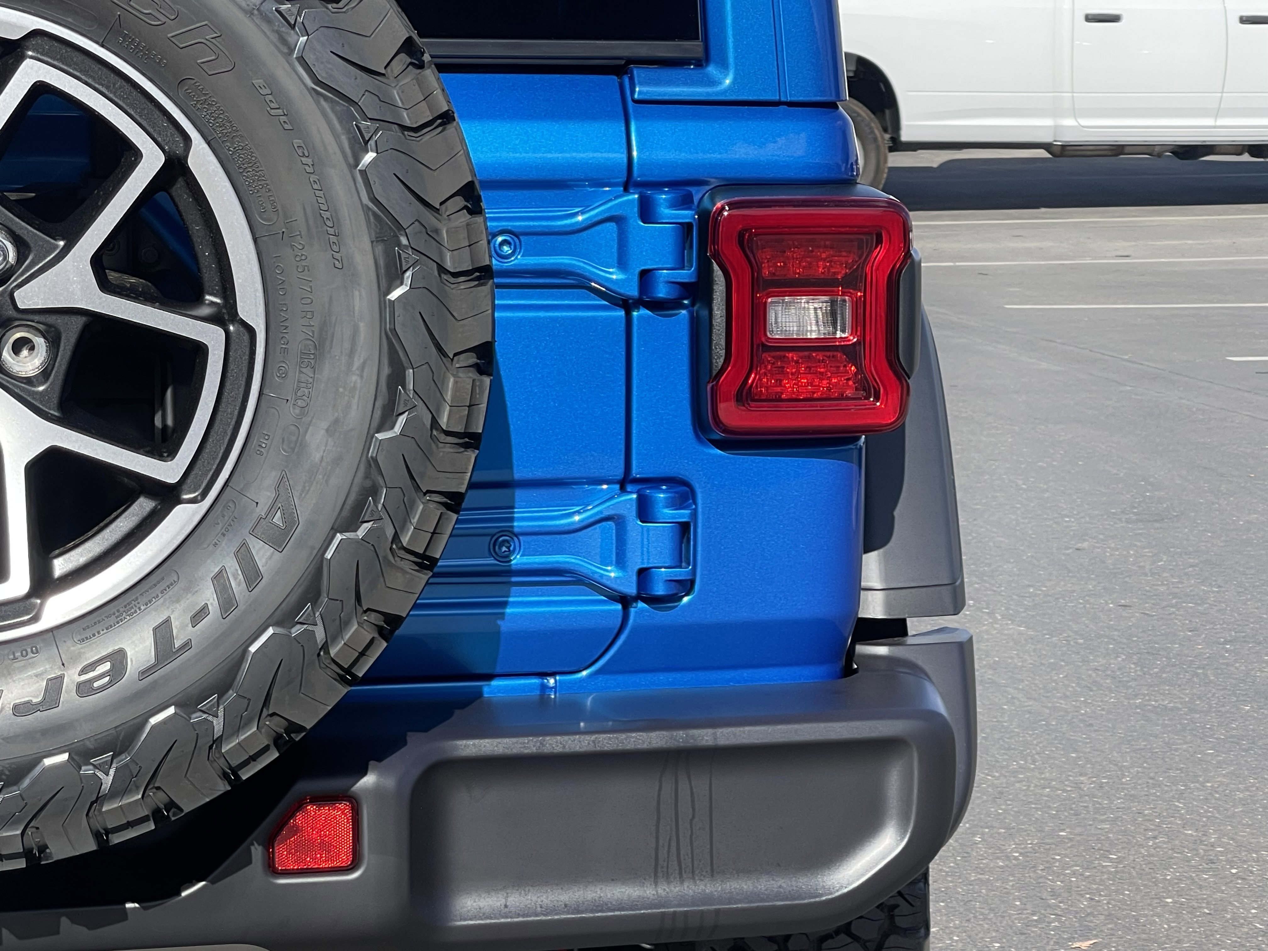 New 2026 Jeep Wrangler Unlimited Rubicon w/ Technology Group image 12