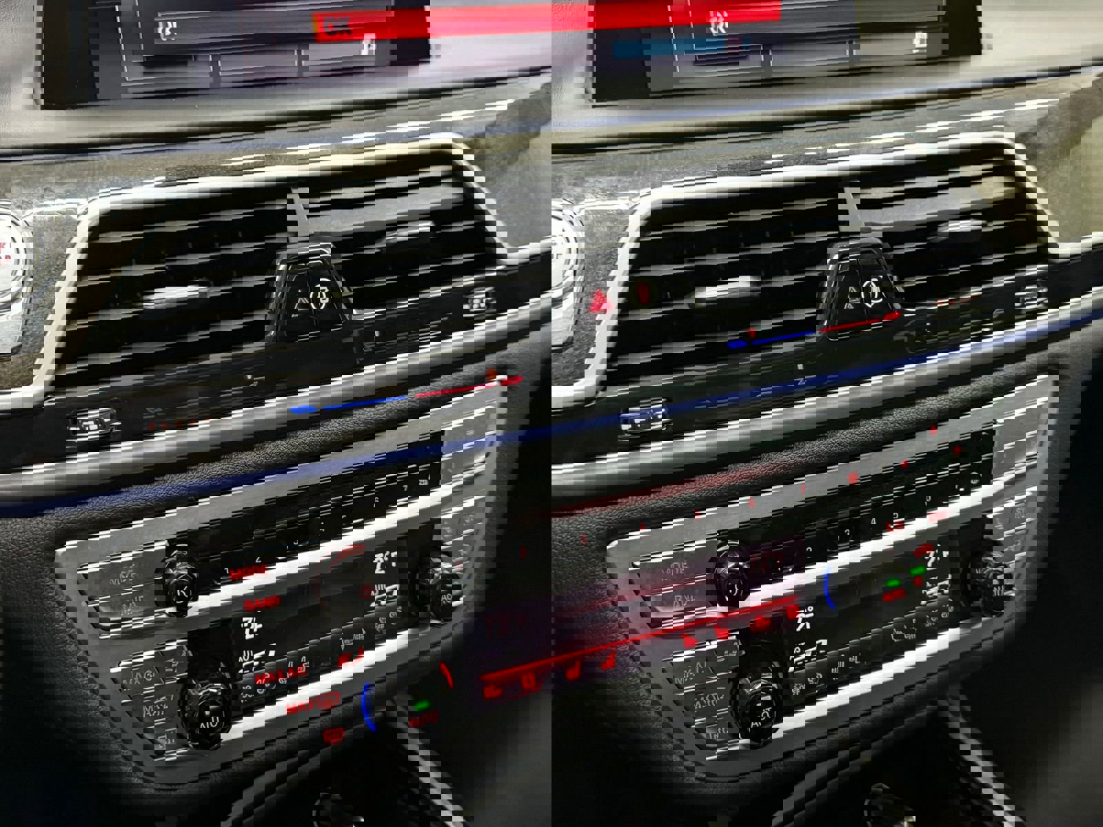 Used 2018 BMW 740e xDrive image 26