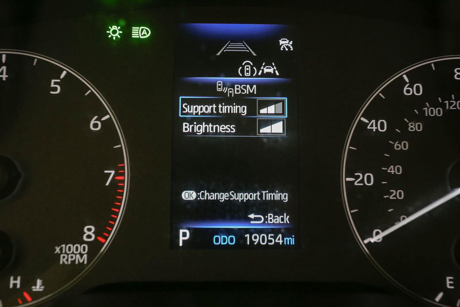 Used 2023 Toyota Corolla SE w/ SE Premium Package FWD image 36