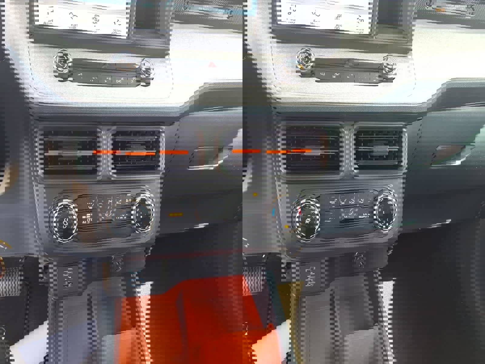 Used 2024 Ford Maverick XLT w/ Equipment Group 300A Standard image 12