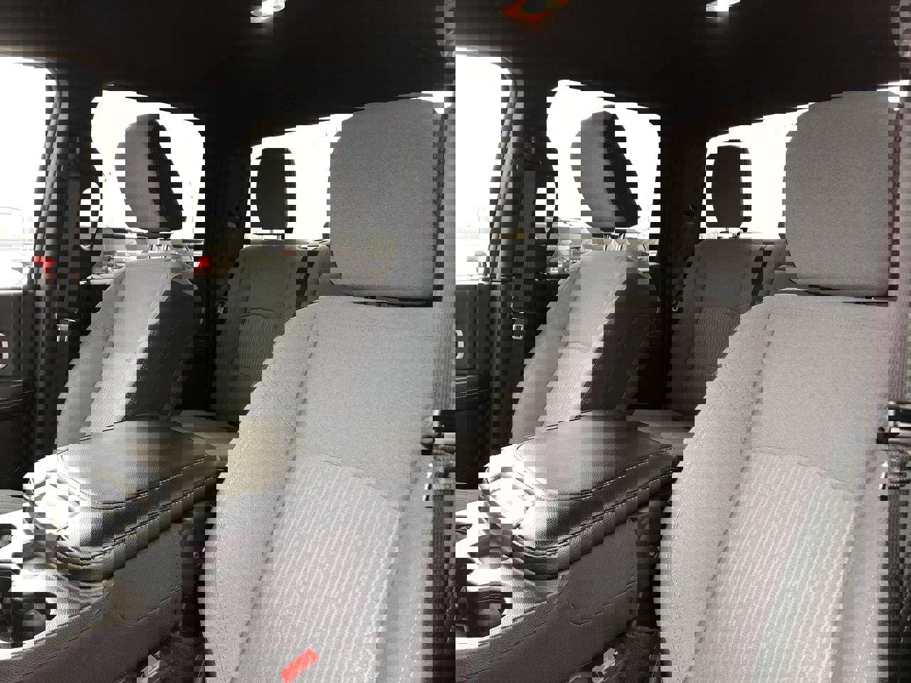 Used 2024 RAM 2500 Big Horn w/ Bed Utility Group image 13