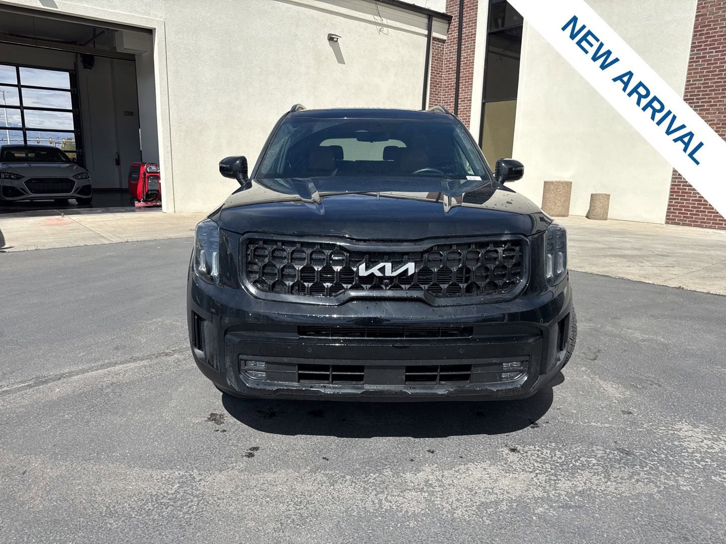 Used 2024 Kia Telluride SX Prestige X-Pro image 2