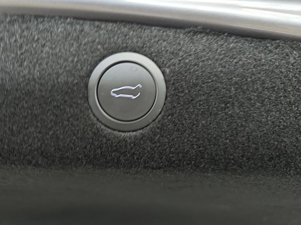 Used 2025 Tesla Model 3 Long Range RWD image 31