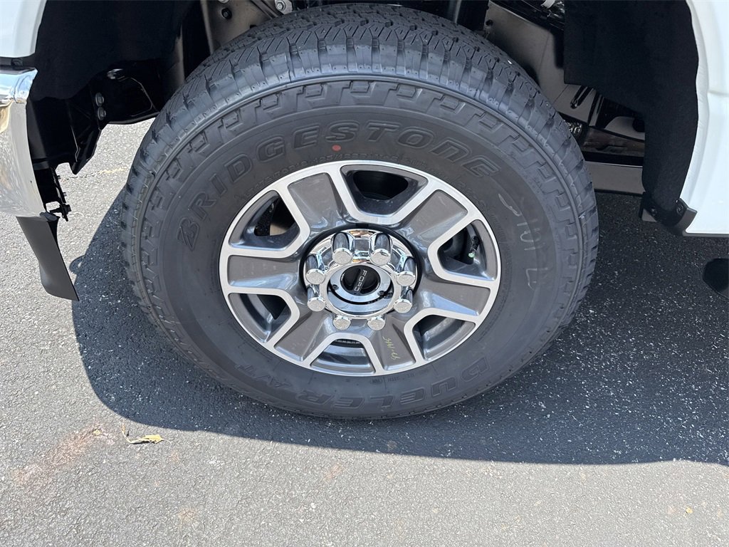 New 2025 Ford F350 XLT w/ 360-Degree Camera Package image 14