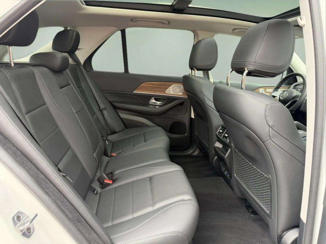 Certified 2025 Mercedes-Benz GLE 350 4MATIC image 26