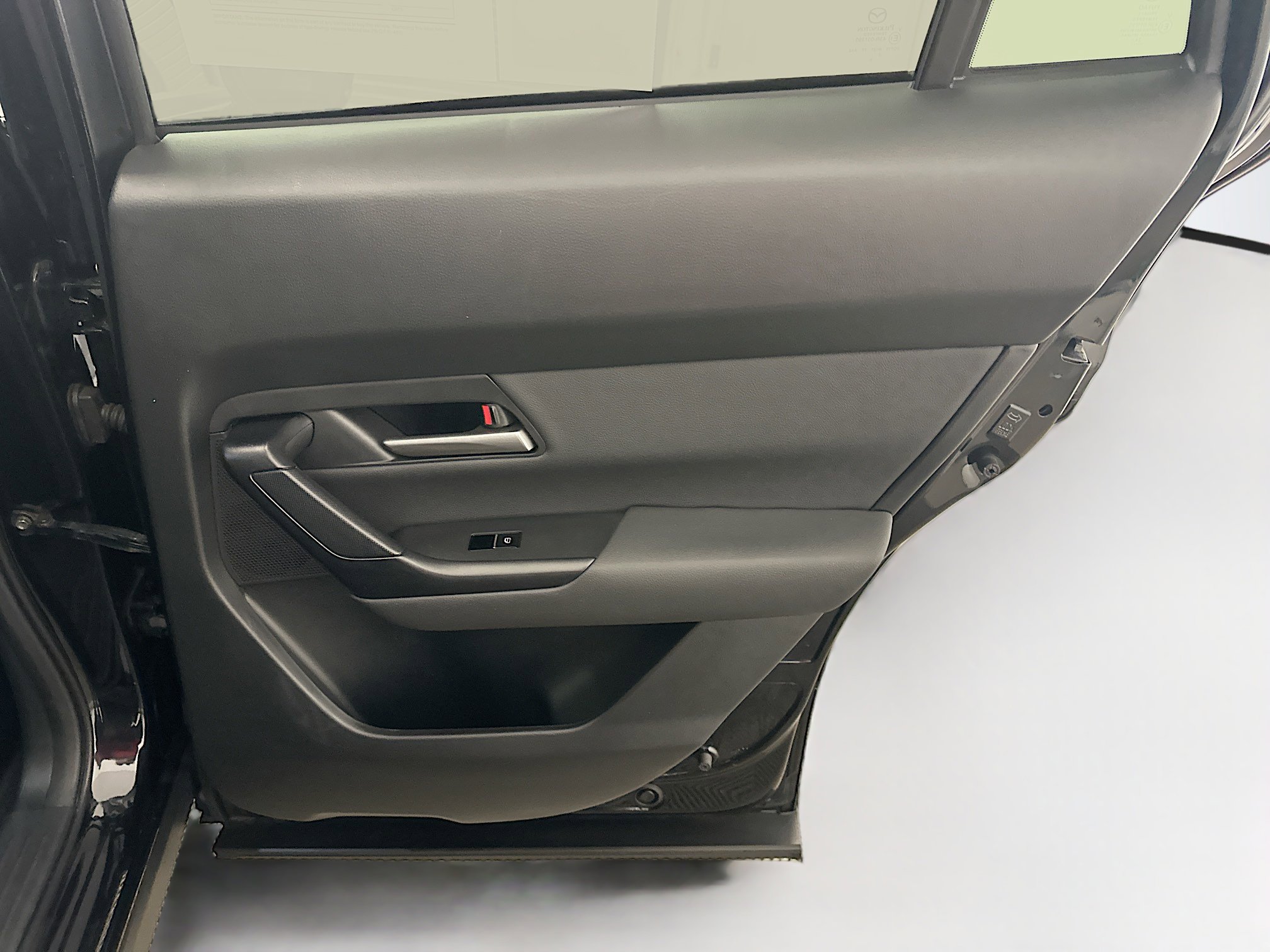 Used 2025 MAZDA CX-50 2.5 Hybrid w/ Preferred Pkg image 32