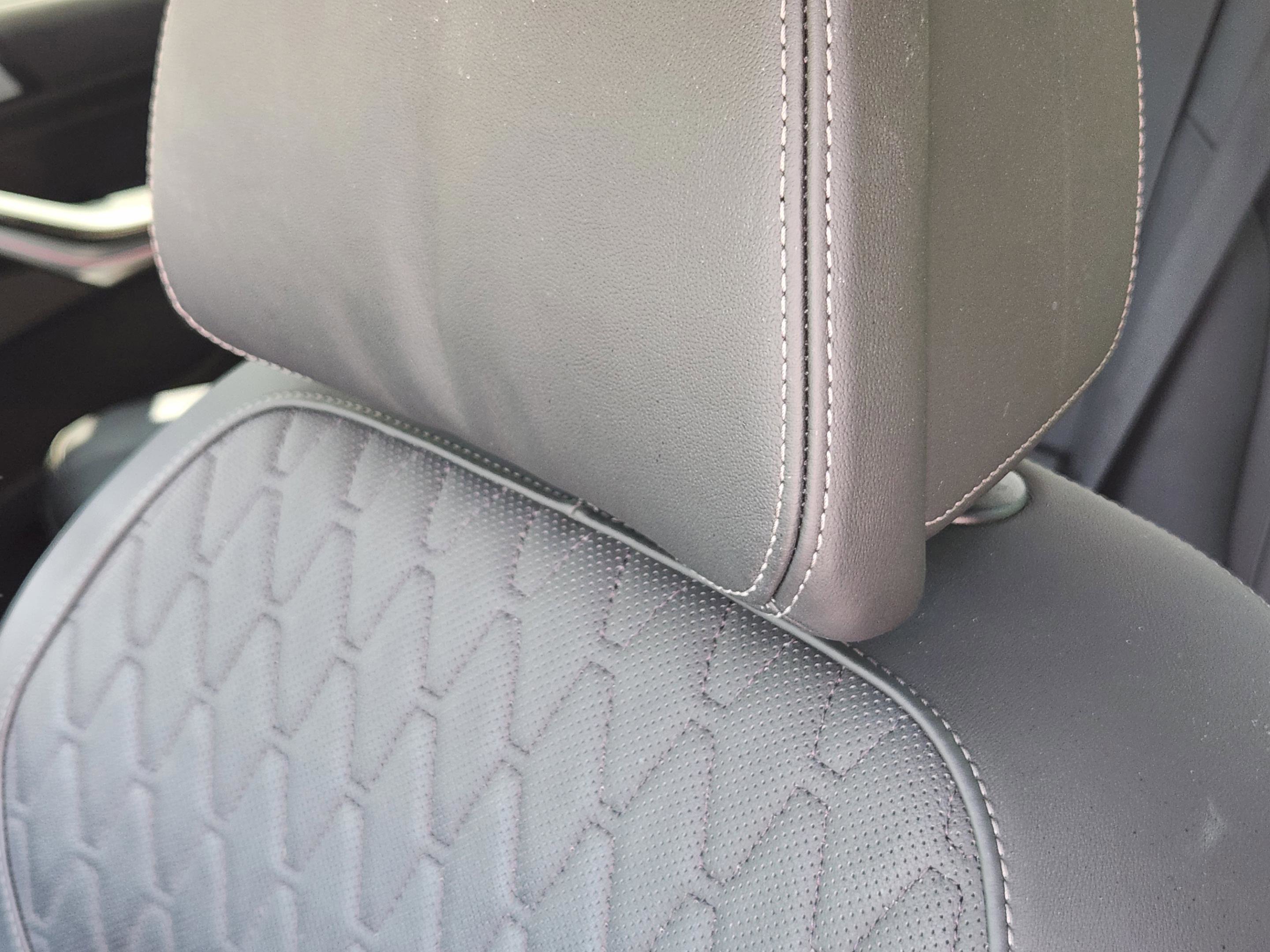 Used 2025 BMW X7 xDrive40i image 8