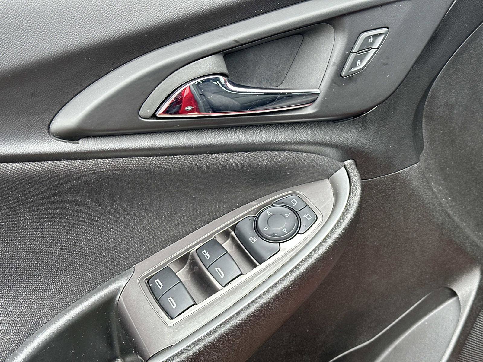 Used 2023 Chevrolet Malibu LT image 15