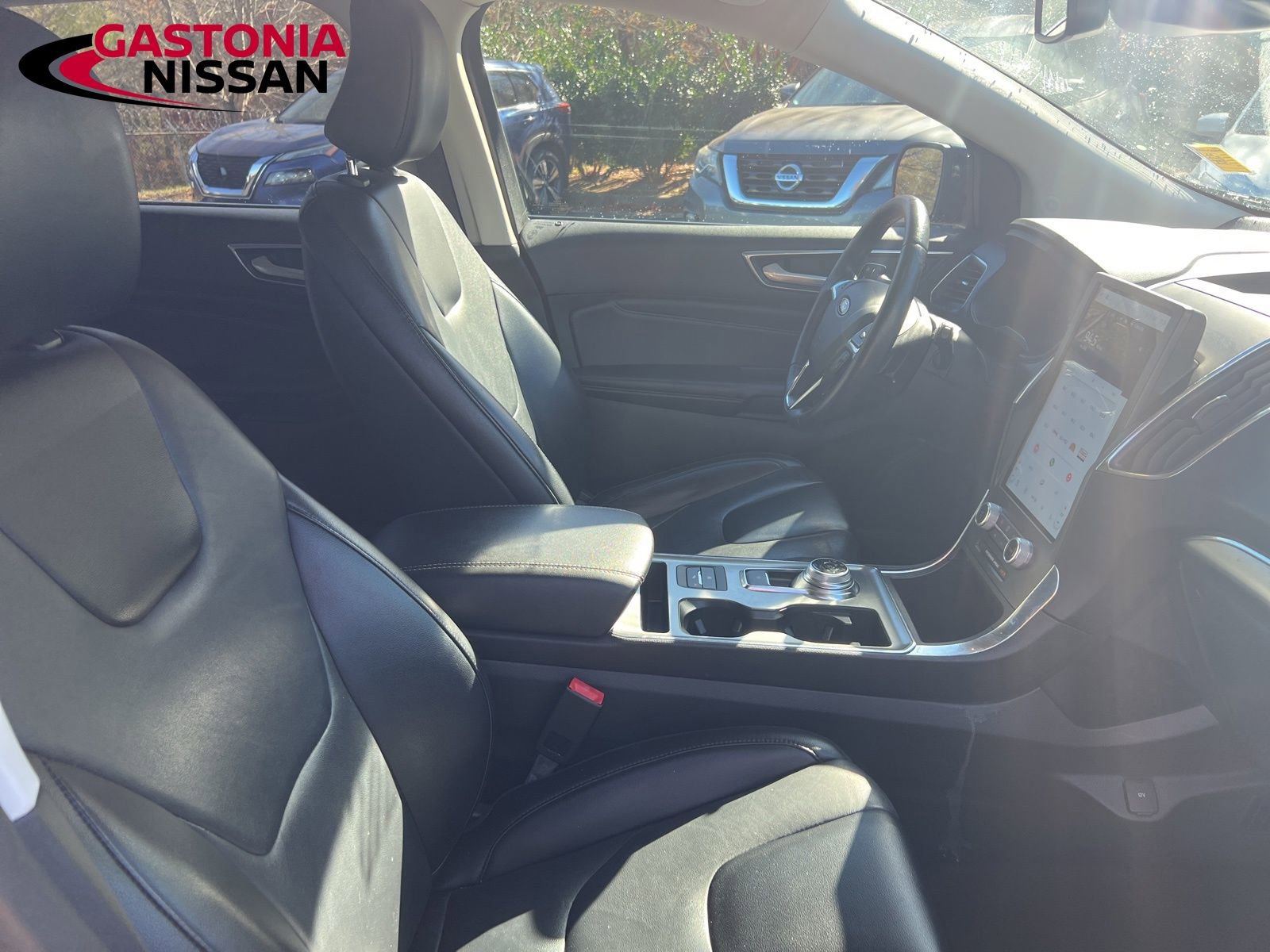 Used 2022 Ford Edge Titanium image 30