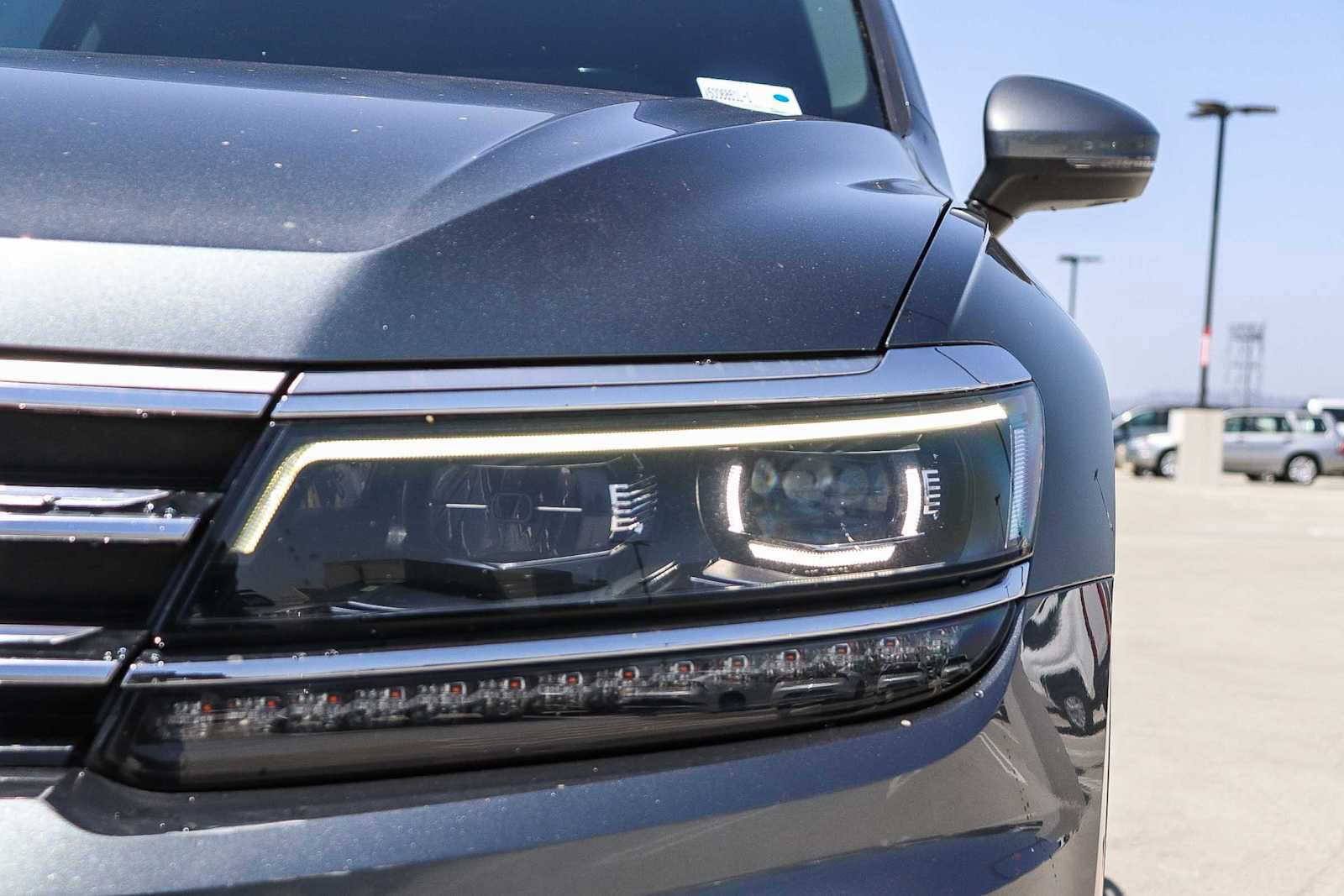 Used 2018 Volkswagen Tiguan SEL Premium FWD image 7