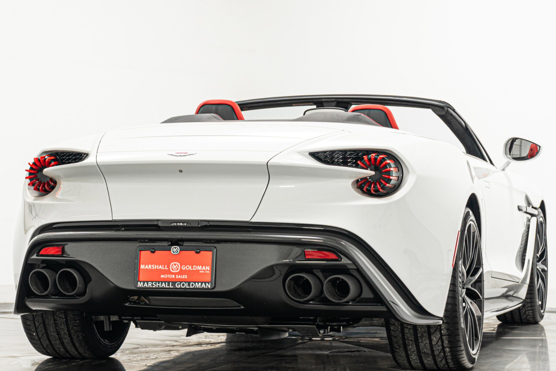 Used 2018 Aston Martin Vanquish Zagato image 9