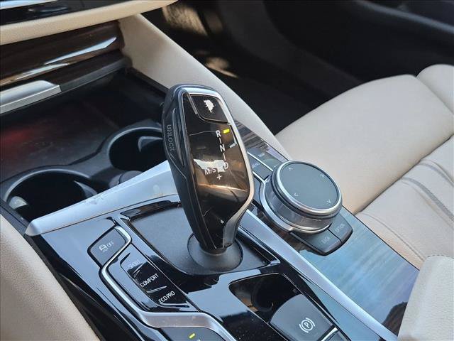 Used 2020 BMW 530i xDrive w/ Premium Package AWD/4WD image 12