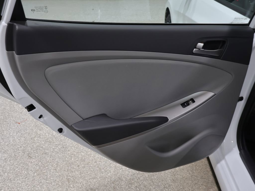 Used 2017 Hyundai Accent SE image 17