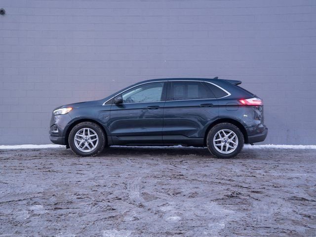 Used 2022 Ford Edge SEL image 2