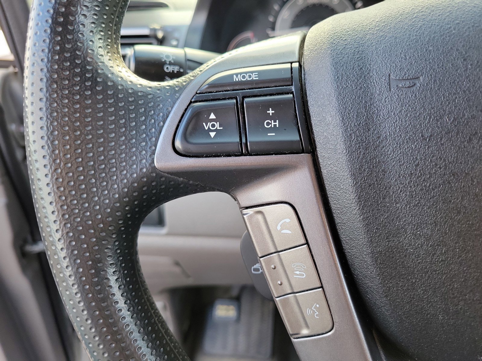 Used 2014 Honda Odyssey EX image 18