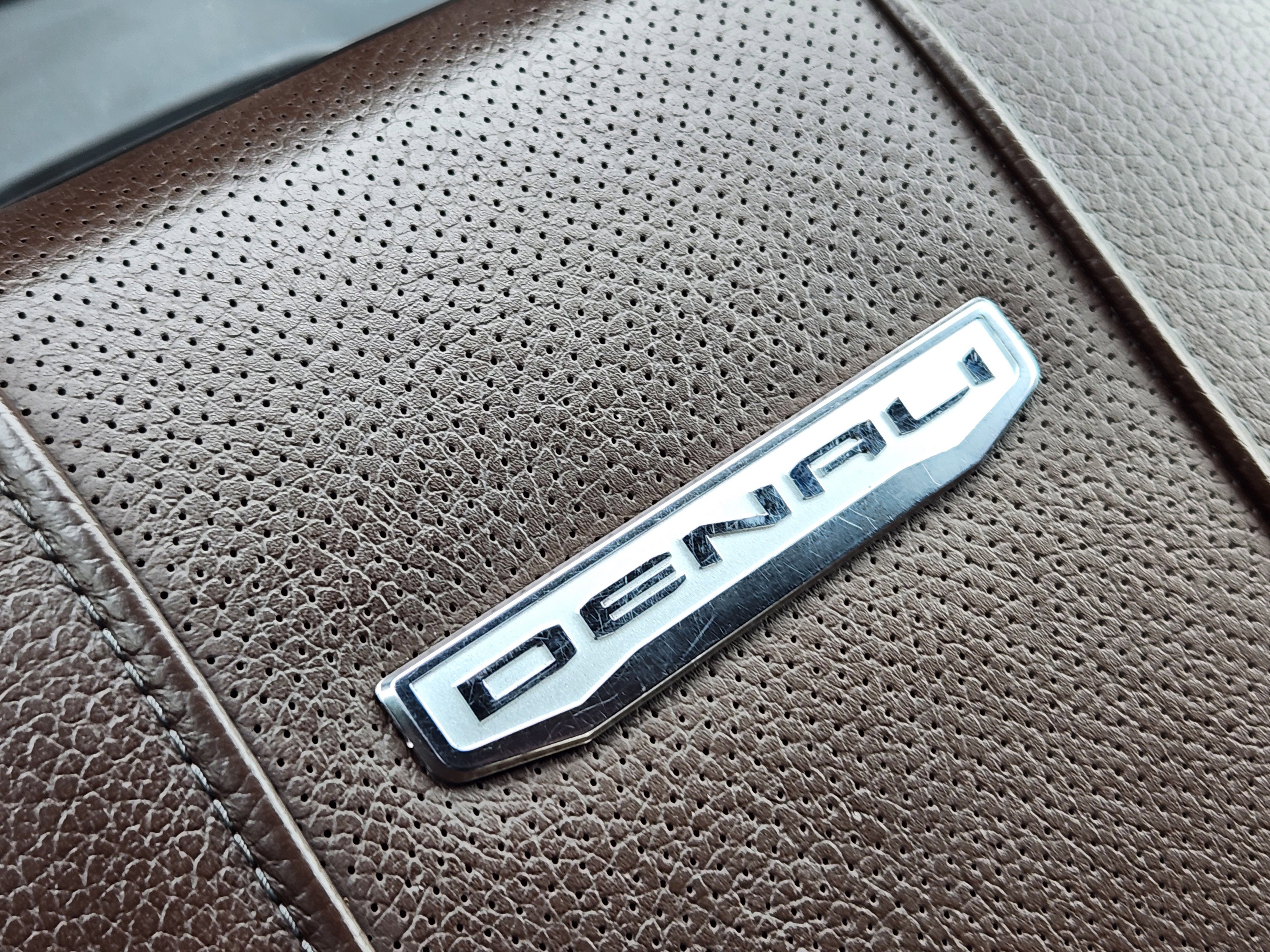 Used 2024 GMC Sierra 2500 Denali w/ Denali Reserve Package image 29