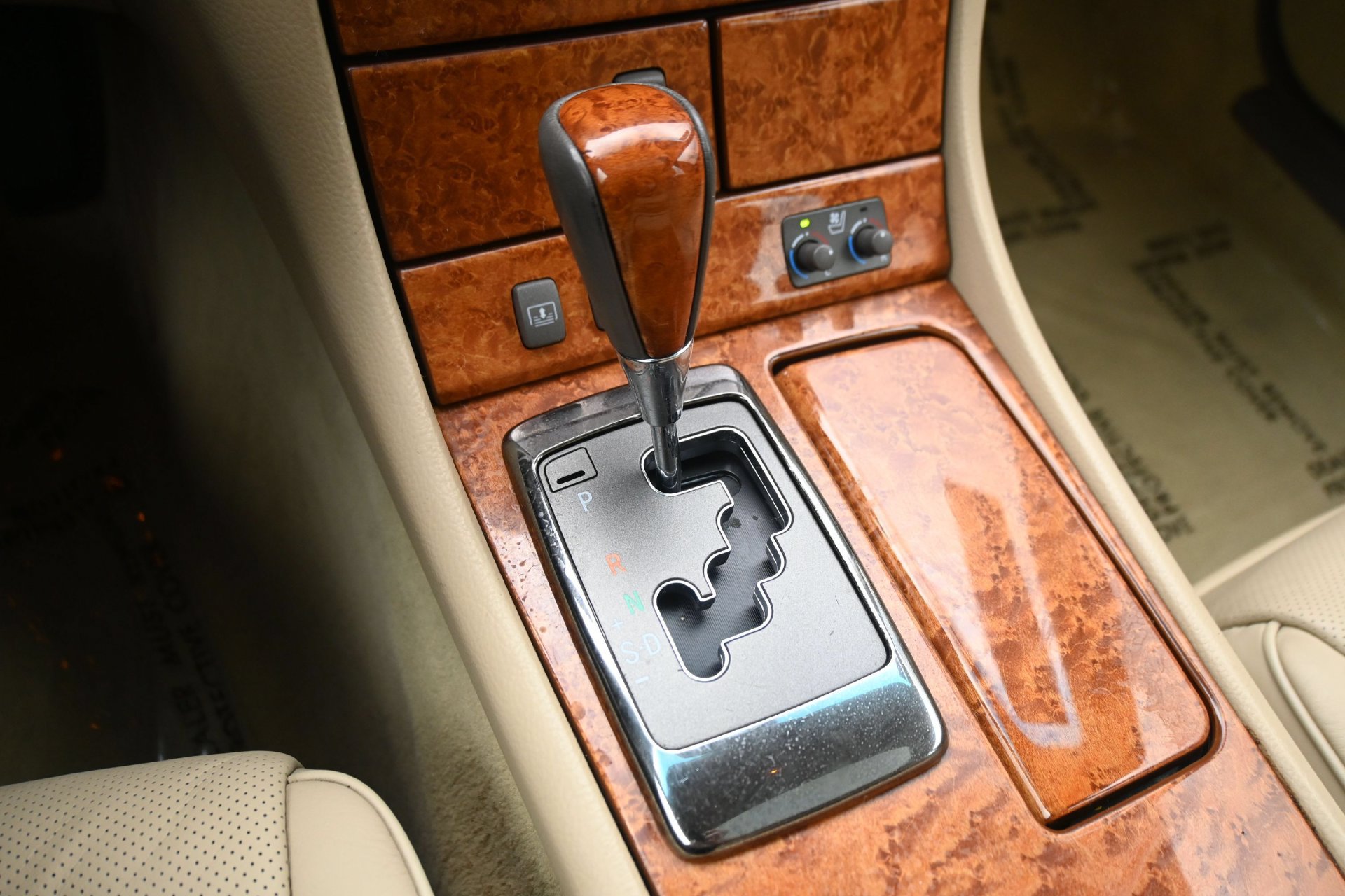 Used 2005 Lexus LS 430 RWD image 25