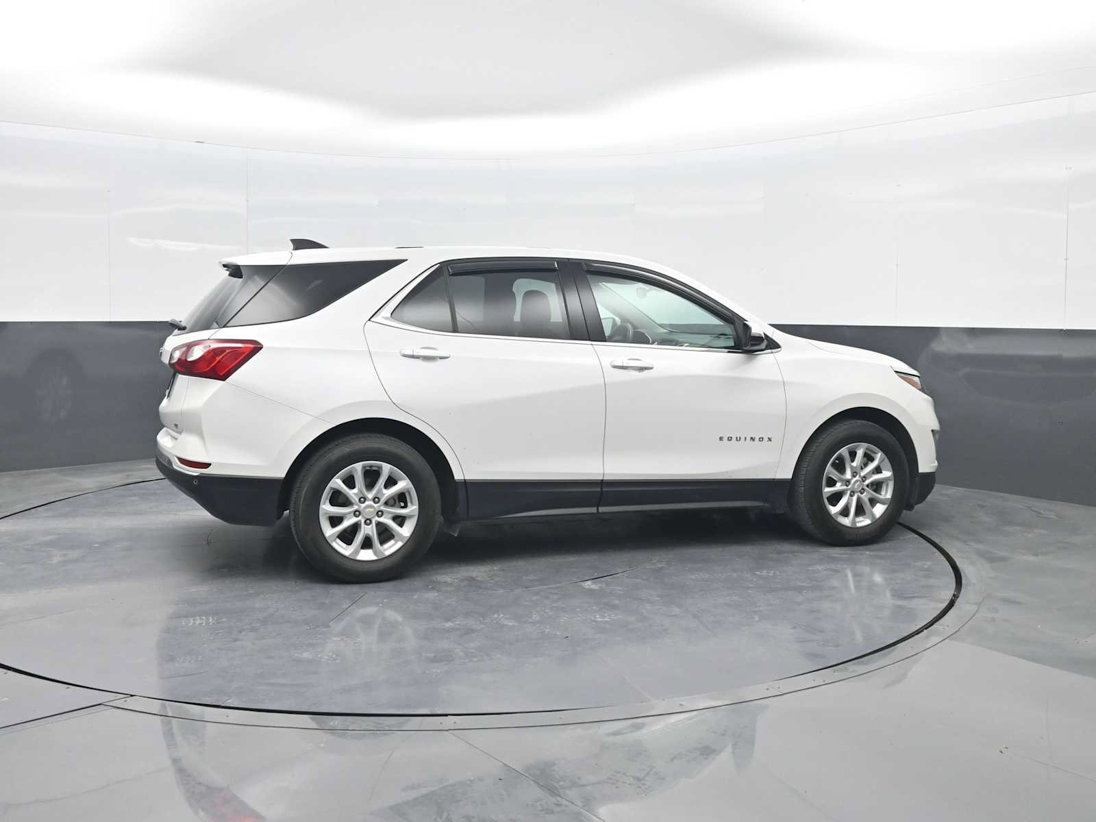 Used 2019 Chevrolet Equinox LT FWD image 43
