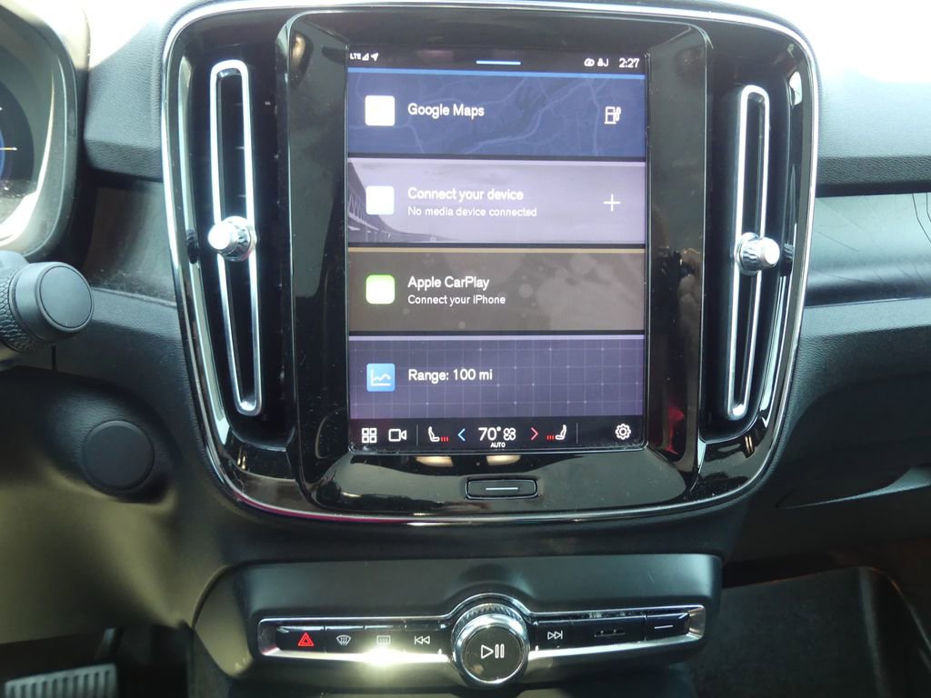 Used 2023 Volvo C40 P8 Recharge Plus image 6