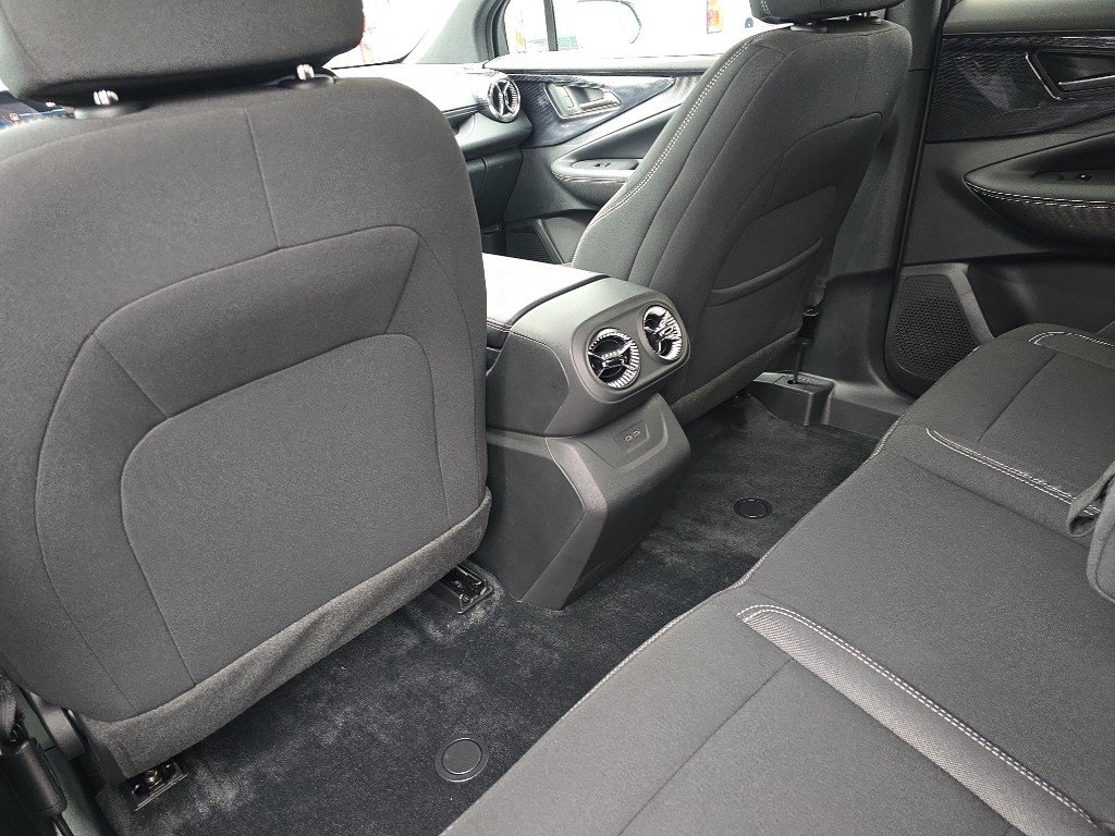 New 2026 Chevrolet Blazer EV LT image 18