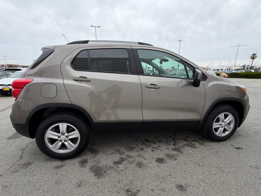 Used 2022 Chevrolet Trax LT w/ Driver Confidence Package image 7