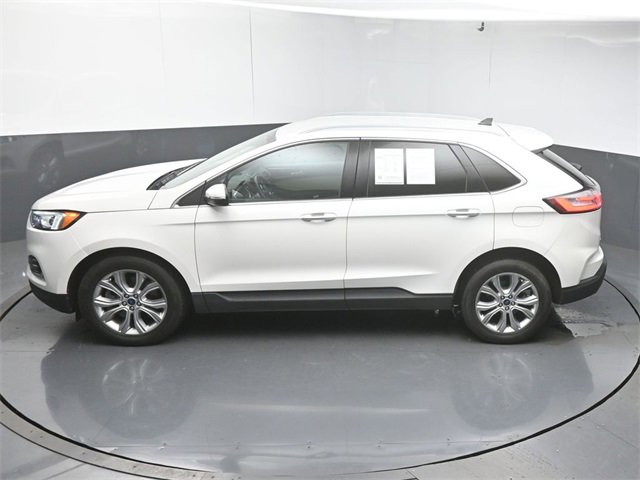Used 2021 Ford Edge Titanium image 44