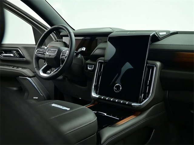 Used 2025 GMC Yukon XL Denali w/ Sun & Power Step Package image 36