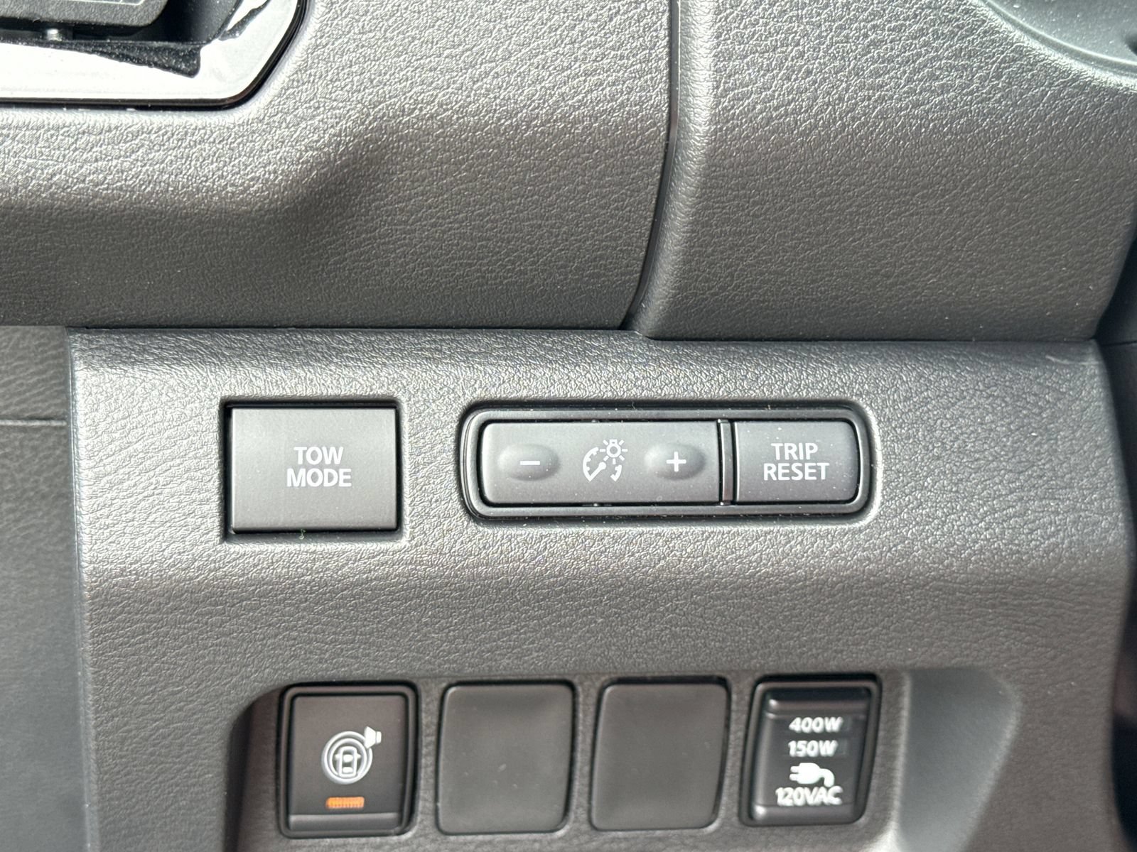 New 2026 Nissan Frontier PRO-4X w/ Pro Premium Package AWD/4WD image 17