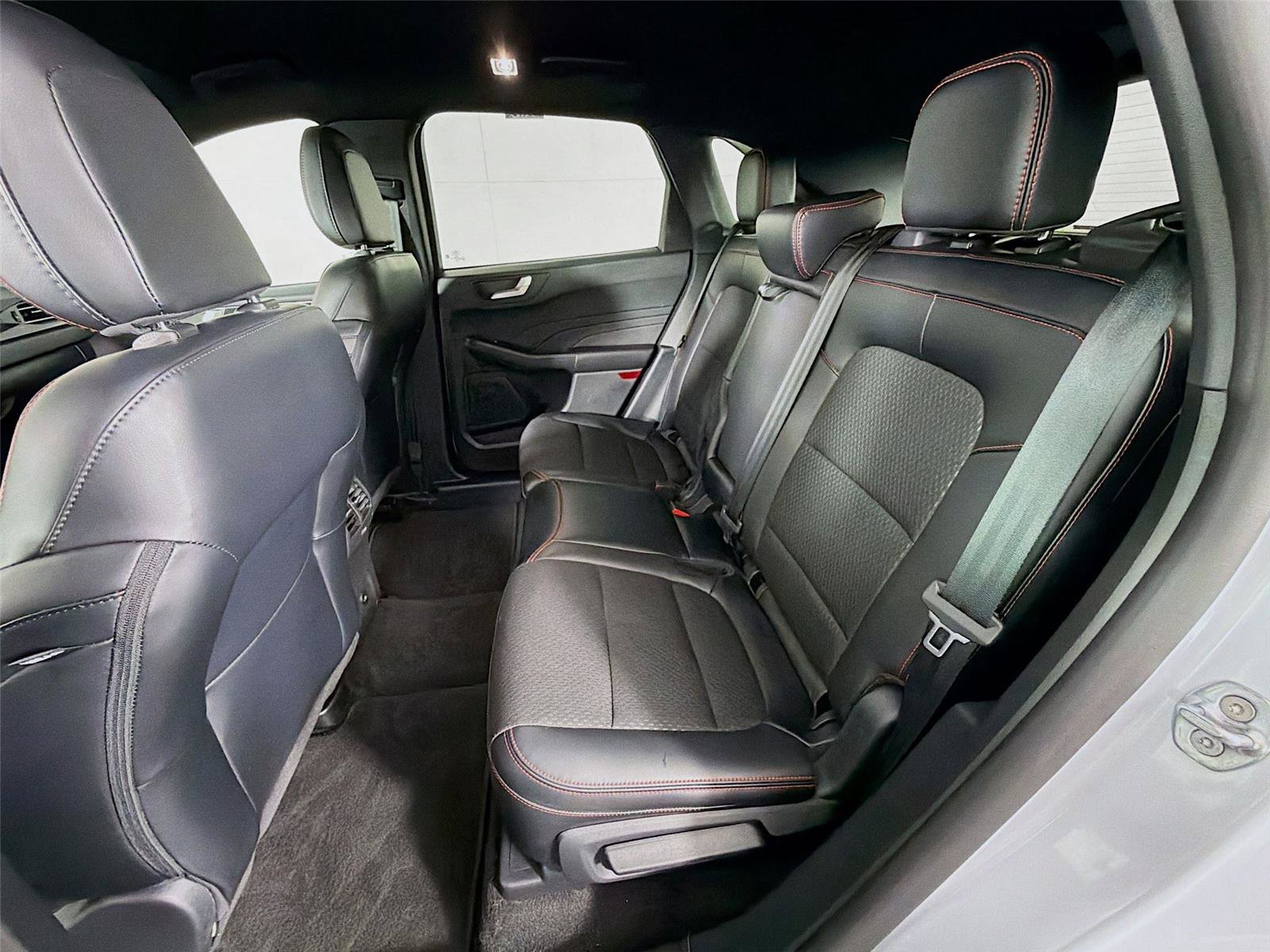 Used 2025 Ford Escape ST-Line Select w/ Tech Pack #1 AWD/4WD image 21