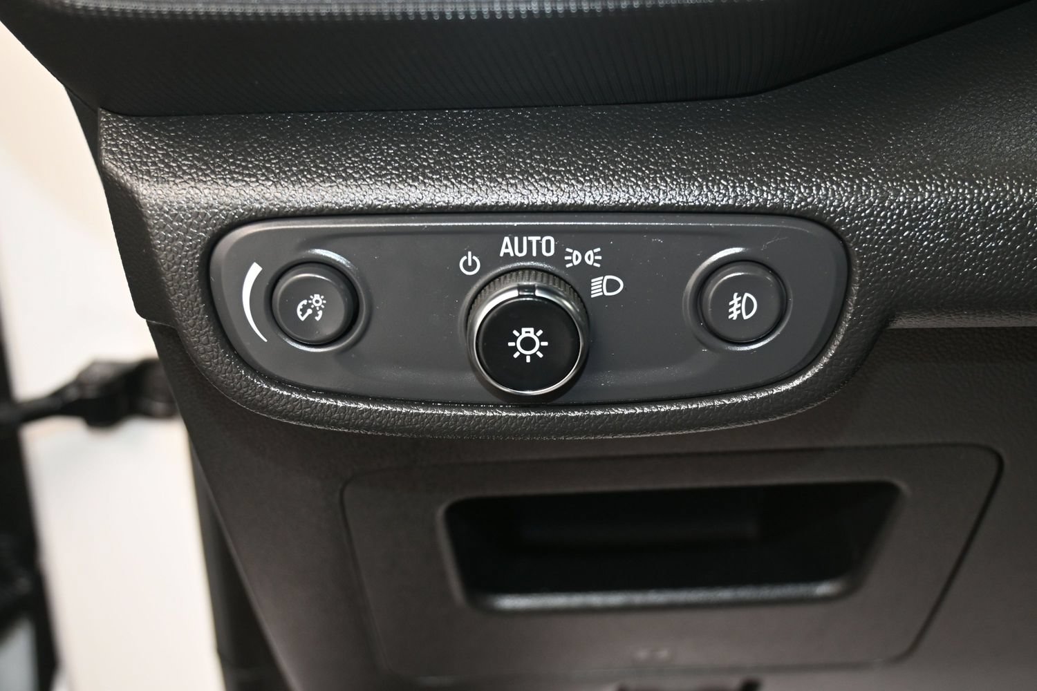 Used 2023 Chevrolet TrailBlazer RS w/ Sun and Liftgate Package AWD/4WD image 20