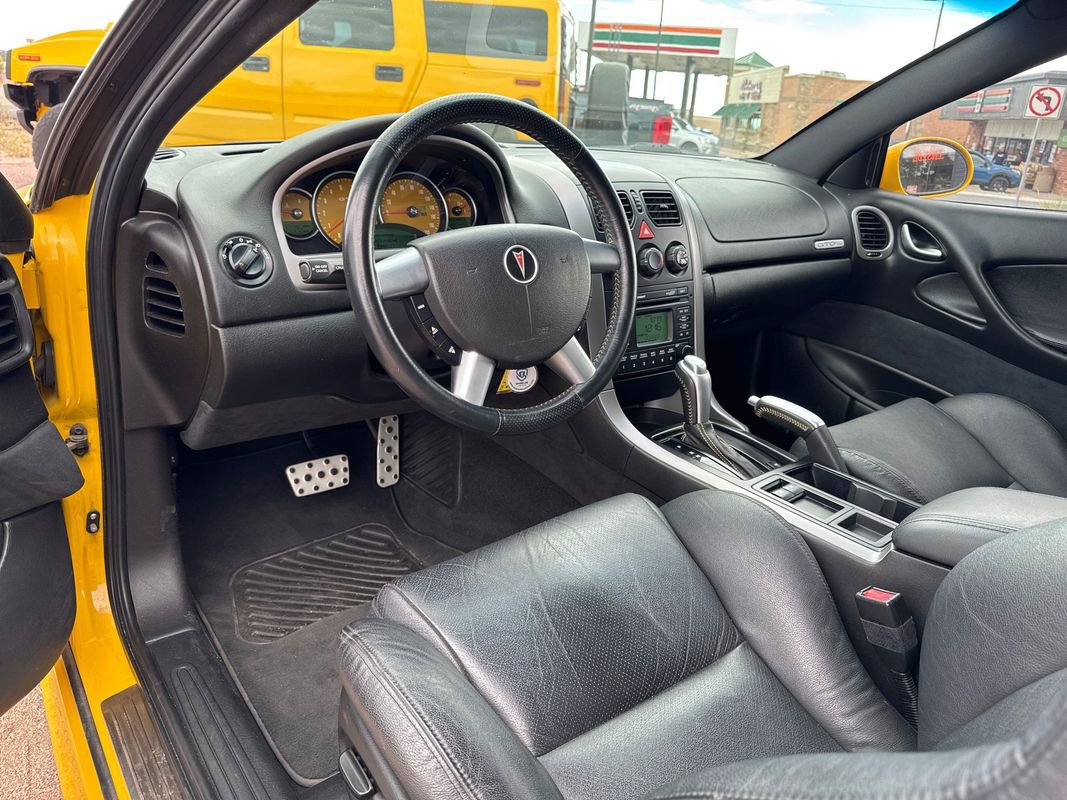 Used 2004 Pontiac GTO image 11