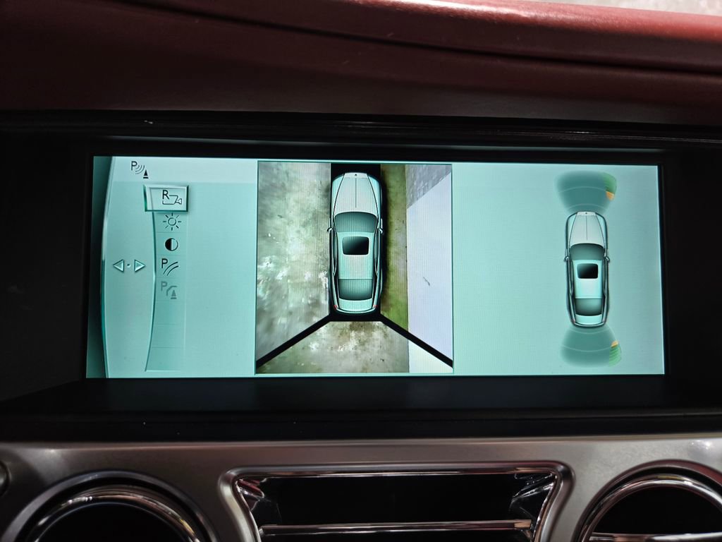 Used 2015 Rolls-Royce Wraith RWD image 26