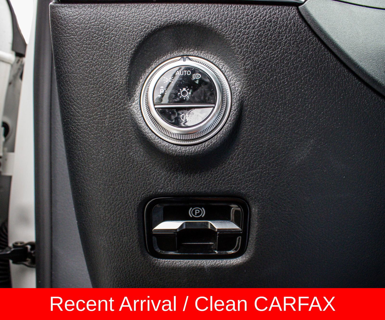 Used 2023 Mercedes-Benz C 300 4MATIC Sedan image 22