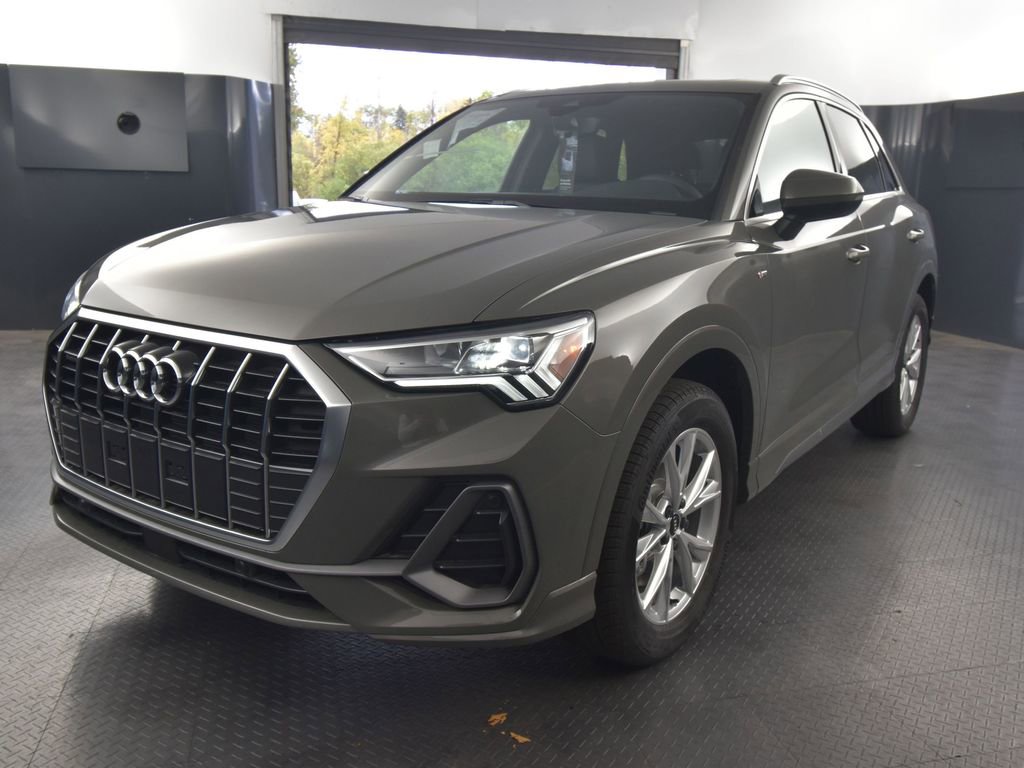 New 2025 Audi Q3 2.0T Premium image 37