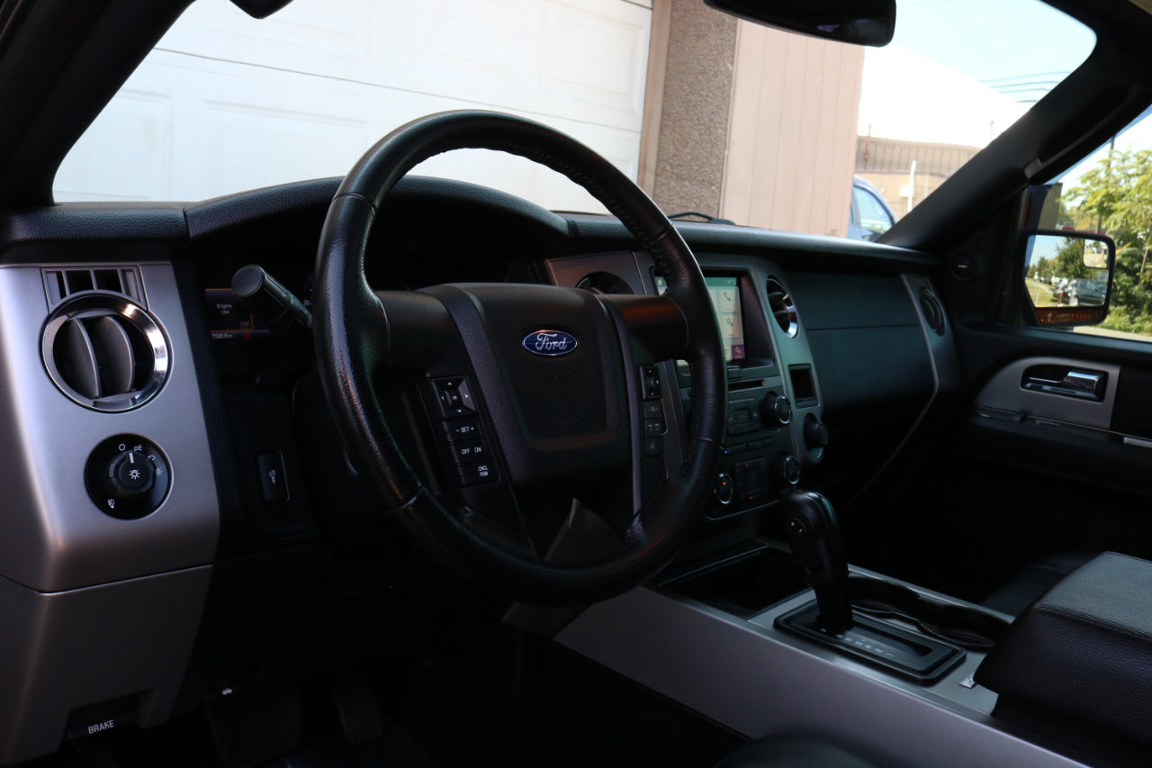 Used 2017 Ford Expedition XLT w/ Equipment Group 202A image 24