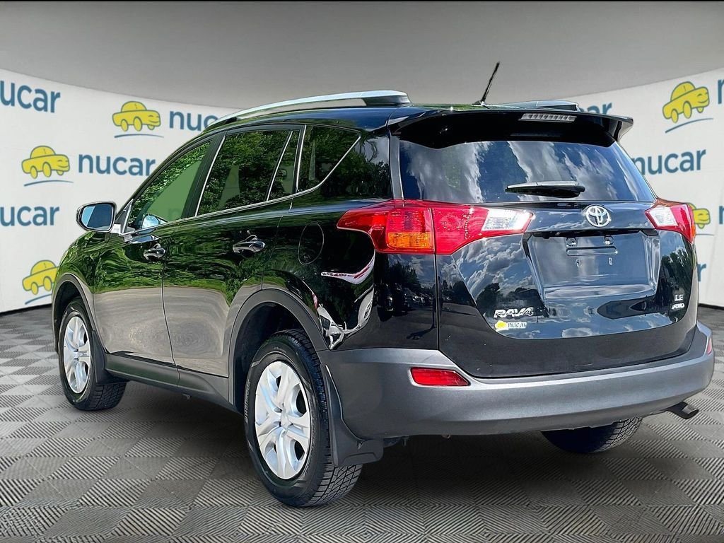 Used 2013 Toyota RAV4 LE AWD/4WD image 4
