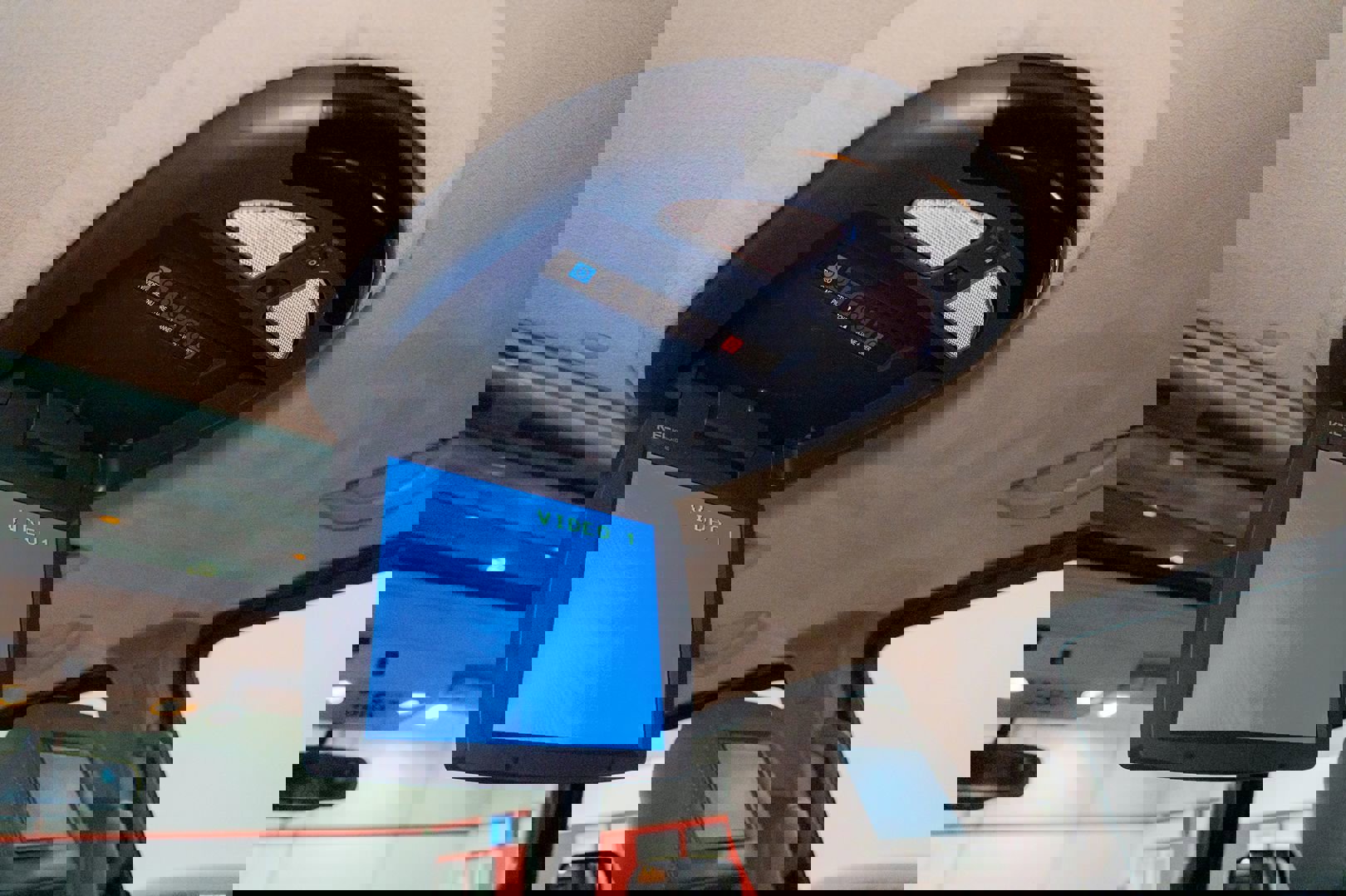 Used 2003 HUMMER H2 w/ Preferred Equipment Group image 30