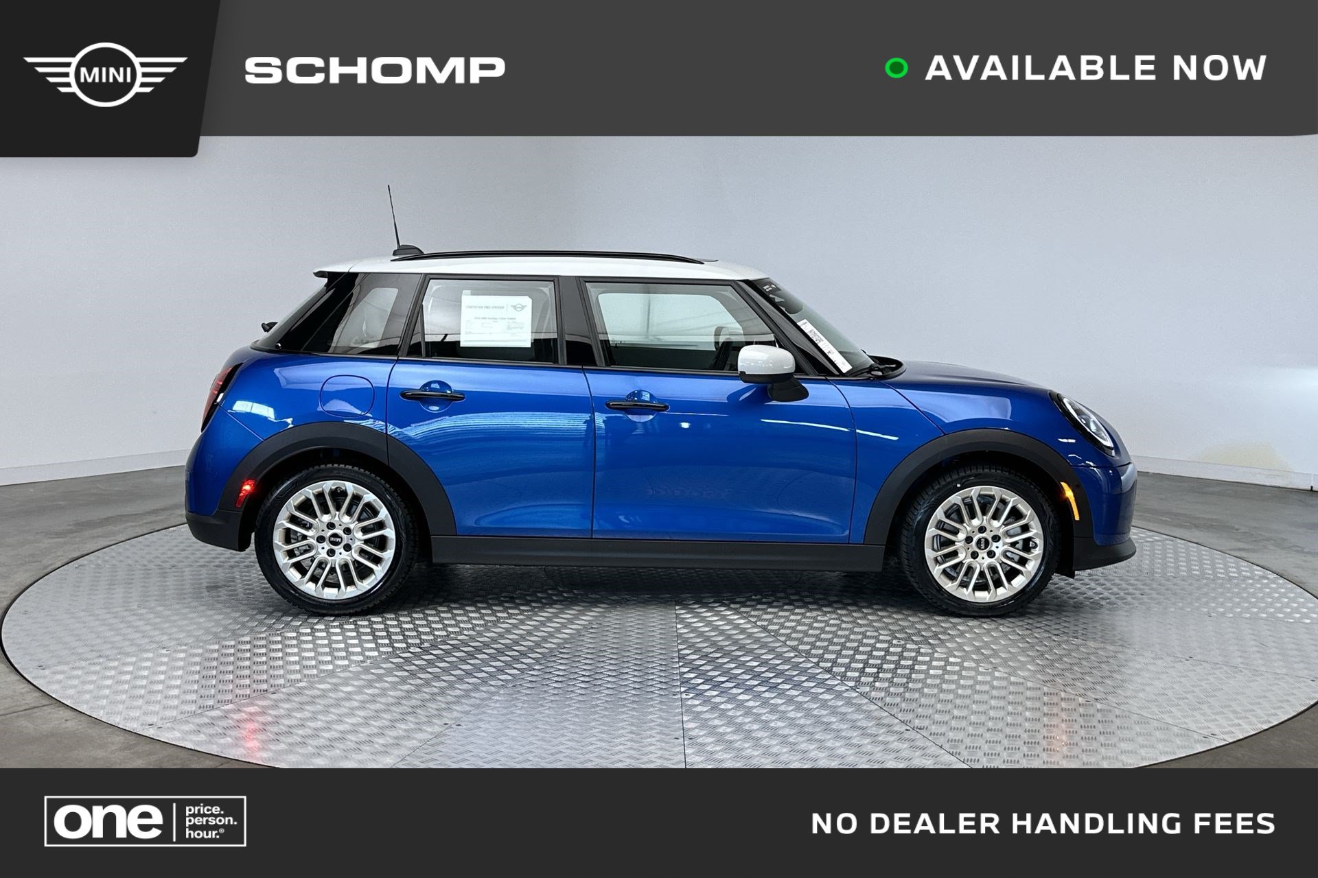 Used 2026 MINI Cooper 4-Door Hardtop FWD image 1
