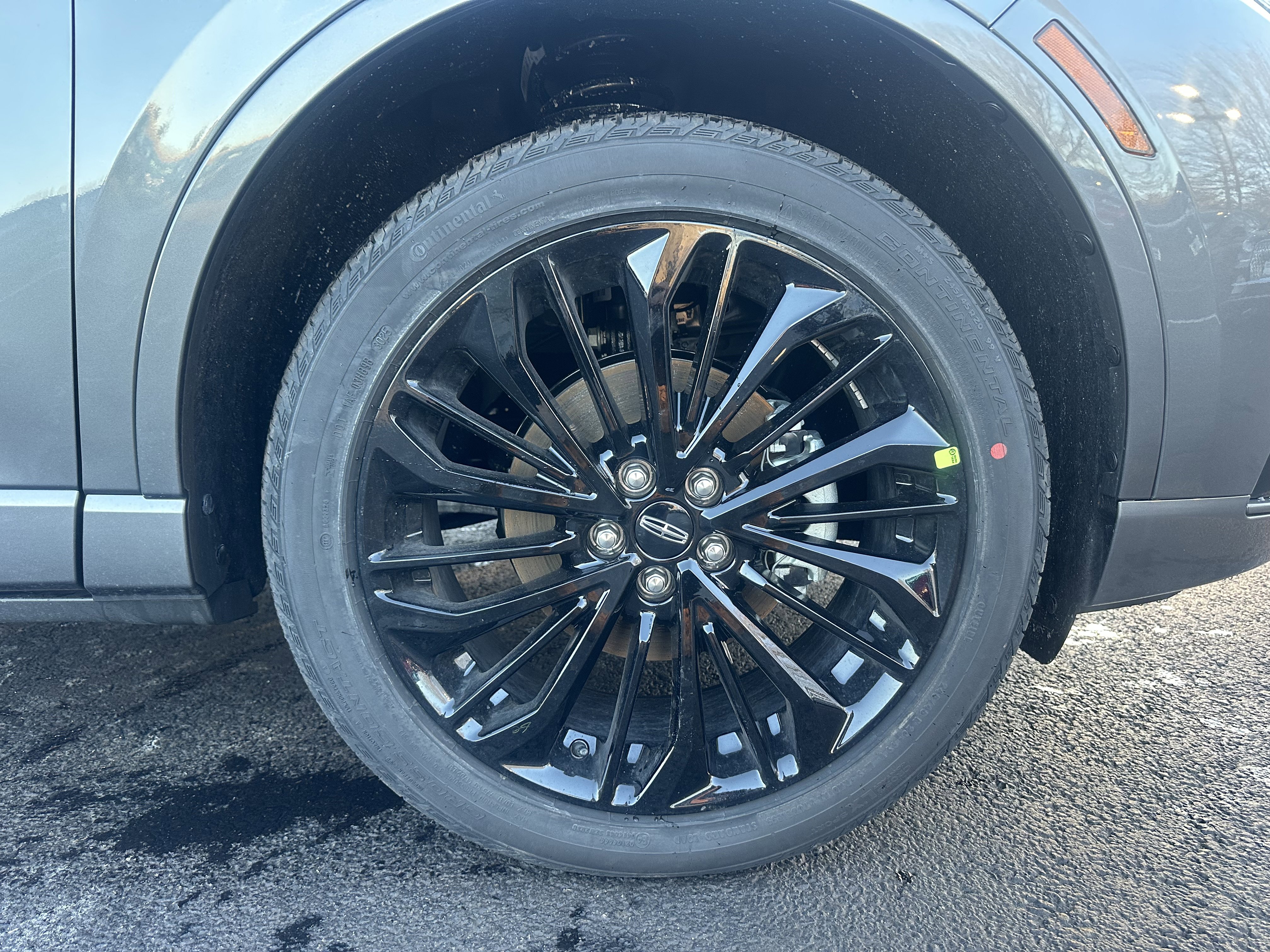 New 2026 Lincoln Corsair Premiere image 8