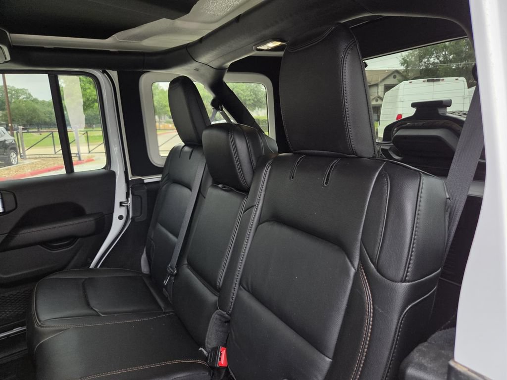 Used 2023 Jeep Wrangler Unlimited Rubicon 392 w/ Dual Top Group AWD/4WD image 32