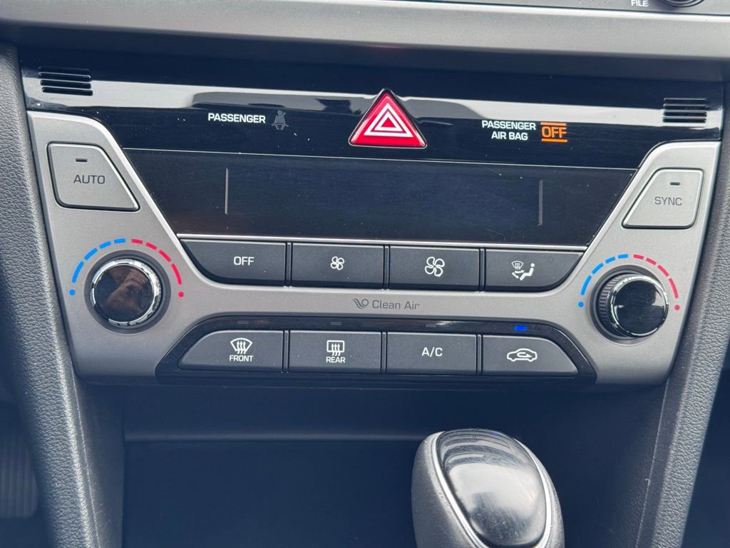 Used 2017 Hyundai Elantra Limited w/ Limited Tech Package 04 image 13
