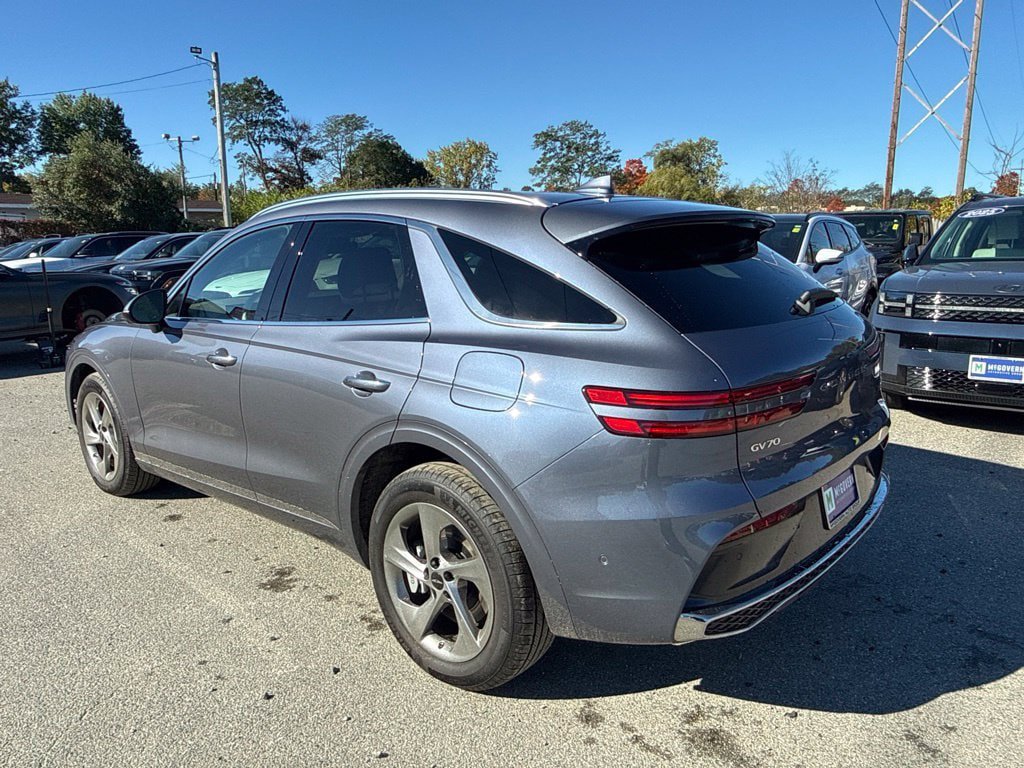 Used 2026 Genesis GV70 2.5T Advanced AWD/4WD image 8