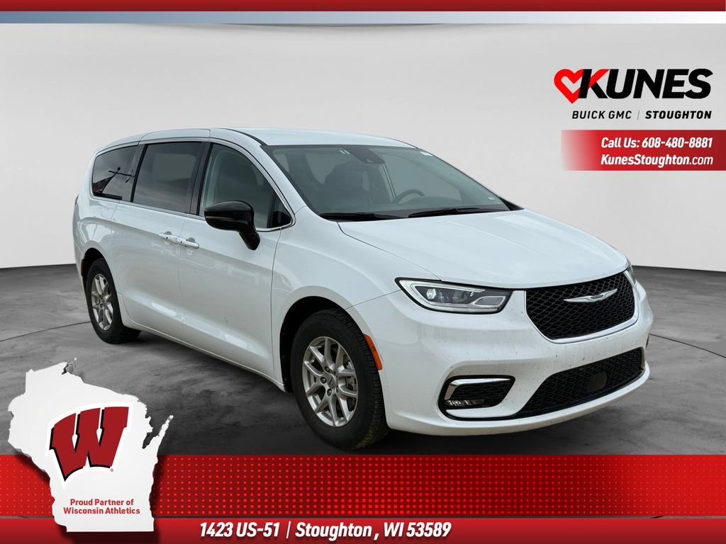 Used 2024 Chrysler Pacifica Touring-L FWD image 1