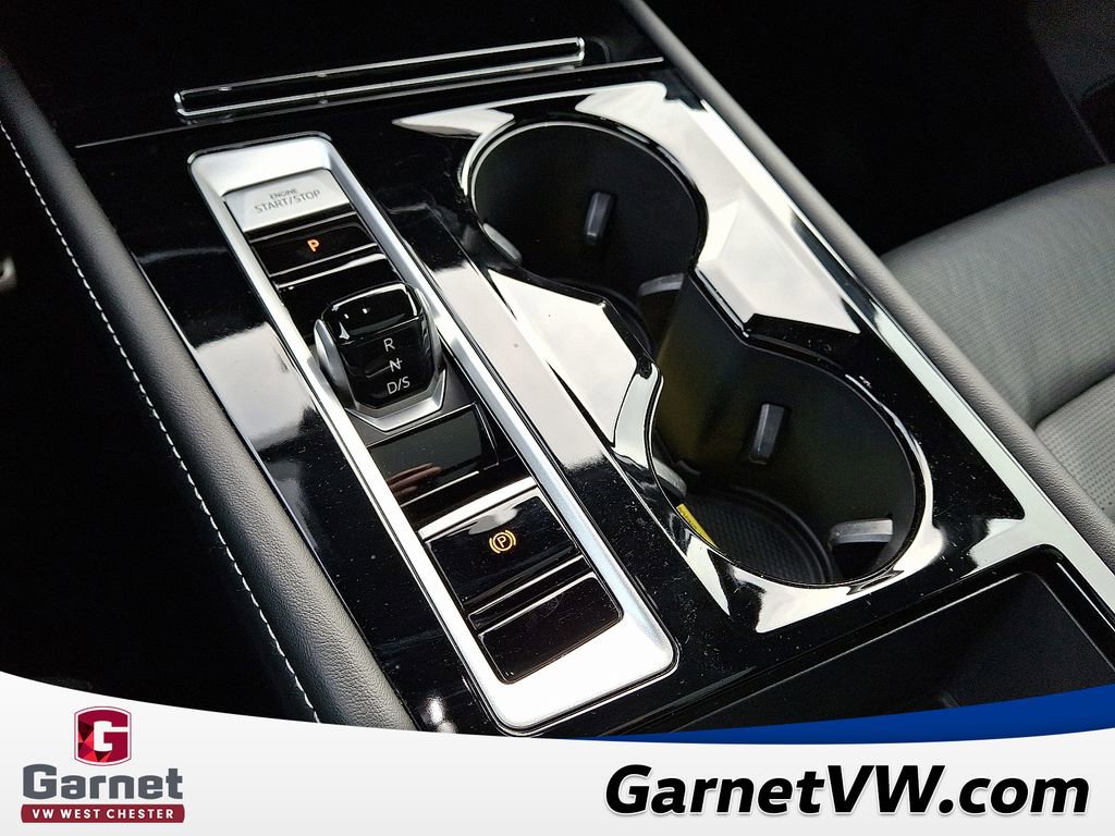 Certified 2024 Volkswagen Atlas Cross Sport SEL R-Line image 16