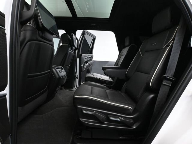 Used 2024 Cadillac Escalade Sport w/ LPO, ONYX Package image 45